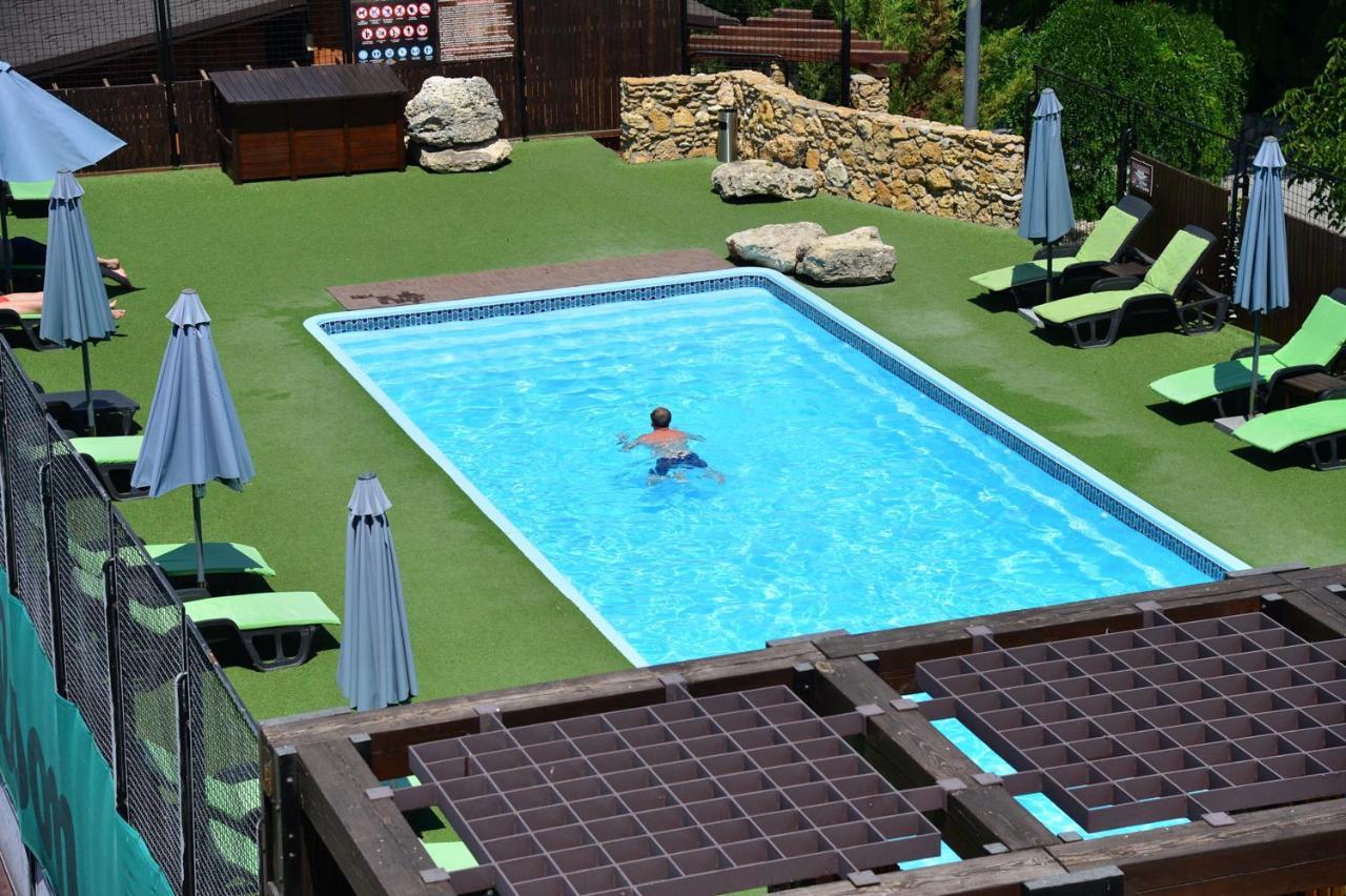 Holiday Village Katrin Nowa Kachowka Exterior foto