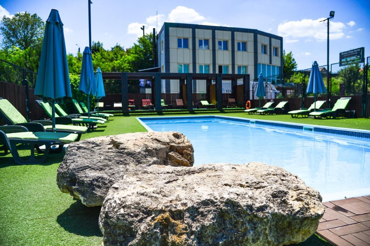 Holiday Village Katrin Nowa Kachowka Exterior foto
